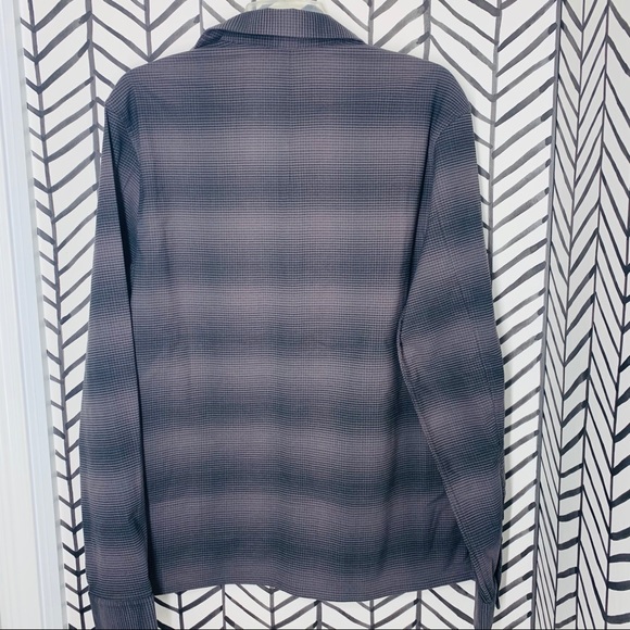 Aplg lululemon masons peak flannel button shirt - Picture 4 of 5